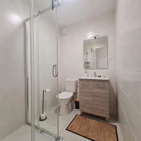 Δωμάτια σε οικογενειακή κατοικία Coliving Moderne A